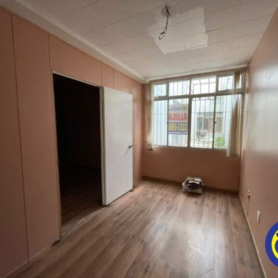 Salas/Conjuntos com 52m², no bairro Centro em Florianópolis