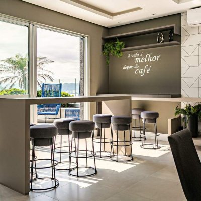 Salas/Conjuntos com 34m², no bairro Balneário em Florianópolis