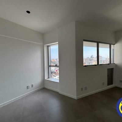 Salas/Conjuntos com 34m², no bairro Balneário em Florianópolis