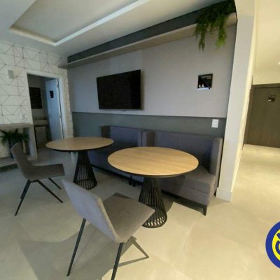 Salas/Conjuntos com 28m², 1 garagem, no bairro Balneário em Florianópolis