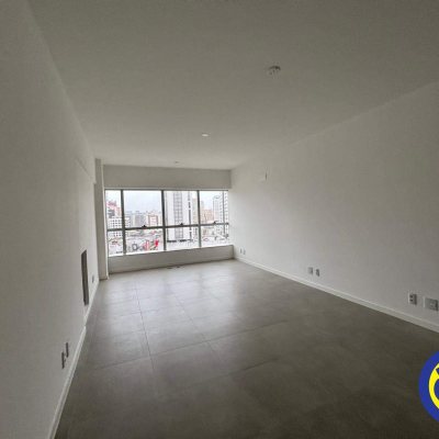 Salas/Conjuntos com 41m², 1 garagem, no bairro Balneário em Florianópolis