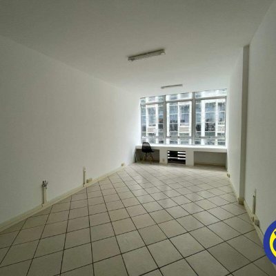 Salas/Conjuntos com 37m², no bairro Centro em Florianópolis