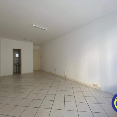 Salas/Conjuntos com 37m², no bairro Centro em Florianópolis