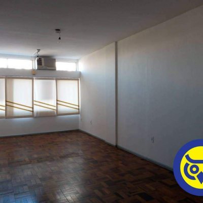 Salas/Conjuntos com 40m², no bairro Centro em Florianópolis