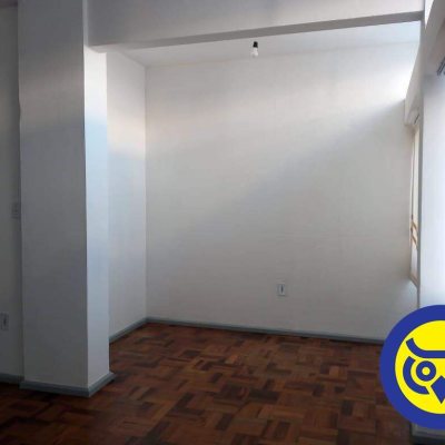 Salas/Conjuntos com 40m², no bairro Centro em Florianópolis