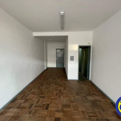 Salas/Conjuntos com 35m², no bairro Centro em Florianópolis