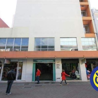 Salas/Conjuntos com 35m², no bairro Centro em Florianópolis