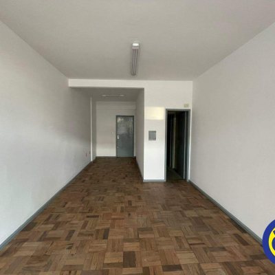 Salas/Conjuntos com 35m², no bairro Centro em Florianópolis