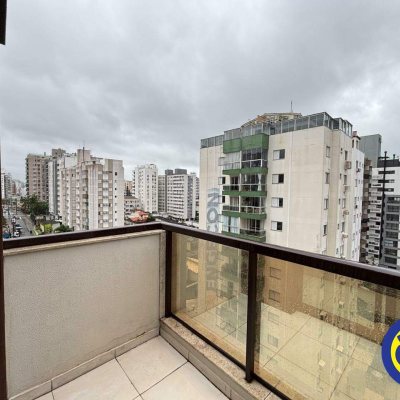 Salas/Conjuntos com 96m², 2 garagens, no bairro Centro em Florianópolis