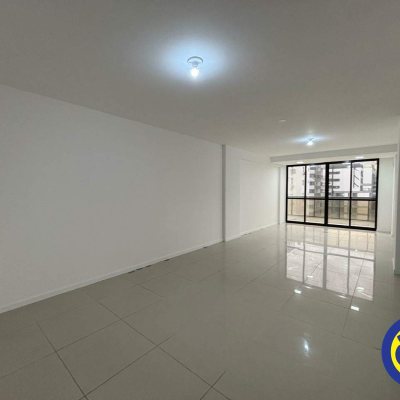 Salas/Conjuntos com 96m², 2 garagens, no bairro Centro em Florianópolis