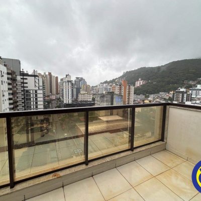 Salas/Conjuntos com 96m², 2 garagens, no bairro Centro em Florianópolis