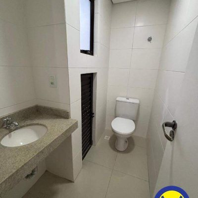 Salas/Conjuntos com 96m², 2 garagens, no bairro Centro em Florianópolis