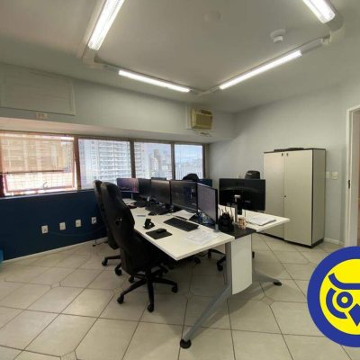 Salas/Conjuntos com 90m², 1 garagem, no bairro Centro em Florianópolis