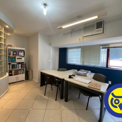 Salas/Conjuntos com 90m², 1 garagem, no bairro Centro em Florianópolis