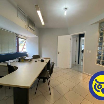 Salas/Conjuntos com 90m², 1 garagem, no bairro Centro em Florianópolis