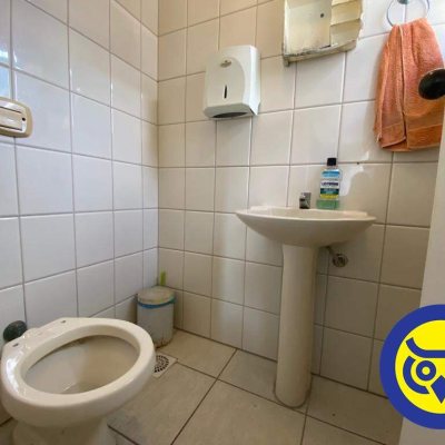 Salas/Conjuntos com 90m², 1 garagem, no bairro Centro em Florianópolis