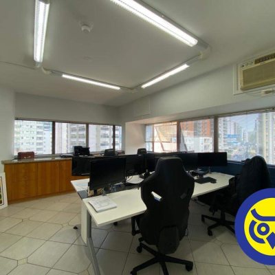 Salas/Conjuntos com 90m², 1 garagem, no bairro Centro em Florianópolis