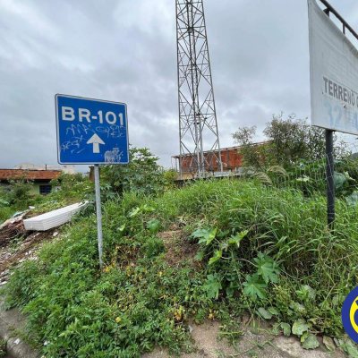 Terreno com 360m², no bairro Brejarú em Palhoça