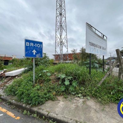 Terreno com 360m², no bairro Brejarú em Palhoça