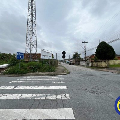 Terreno com 360m², no bairro Brejarú em Palhoça