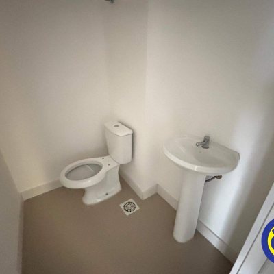 Salas/Conjuntos com 34m², 1 garagem, no bairro Estreito em Florianópolis