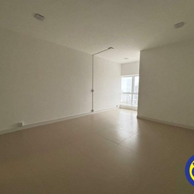 Salas/Conjuntos com 34m², 1 garagem, no bairro Estreito em Florianópolis