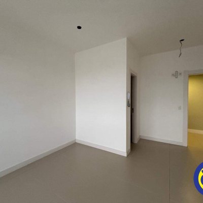 Salas/Conjuntos com 25m², 1 garagem, no bairro Estreito em Florianópolis