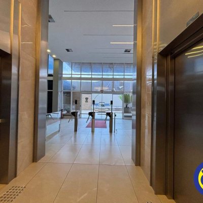 Salas/Conjuntos com 25m², 1 garagem, no bairro Estreito em Florianópolis