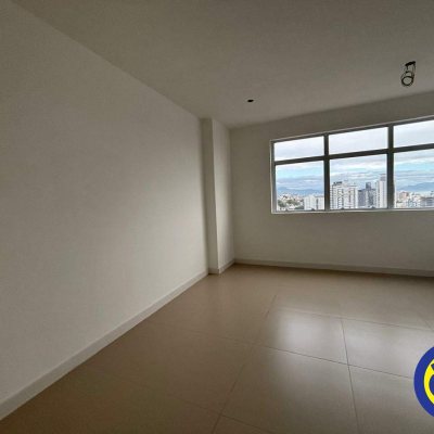 Salas/Conjuntos com 25m², 1 garagem, no bairro Estreito em Florianópolis