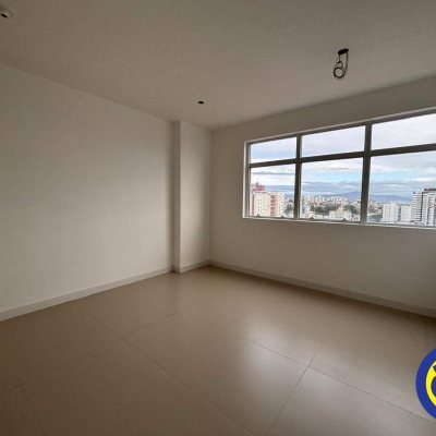 Salas/Conjuntos com 25m², 1 garagem, no bairro Estreito em Florianópolis