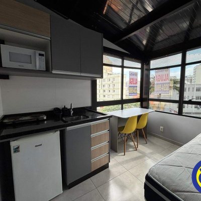 Apartamento com 21m², 1 quarto, no bairro Centro em Florianópolis