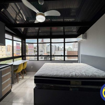 Apartamento com 21m², 1 quarto, no bairro Centro em Florianópolis