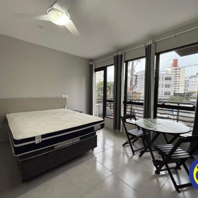 Apartamento com 21m², 1 quarto, no bairro Centro em Florianópolis