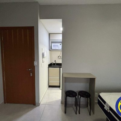 Apartamento com 21m², 1 quarto, no bairro Centro em Florianópolis