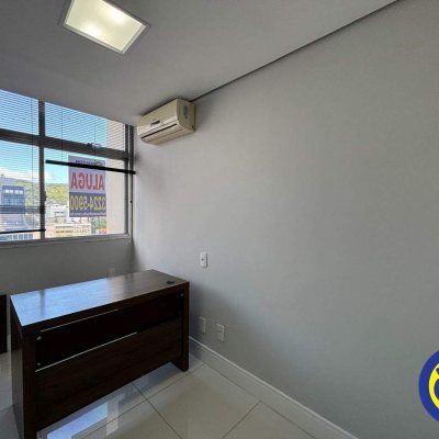 Salas/Conjuntos com 38m², no bairro Centro em Florianópolis
