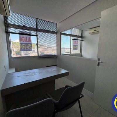Salas/Conjuntos com 38m², no bairro Centro em Florianópolis