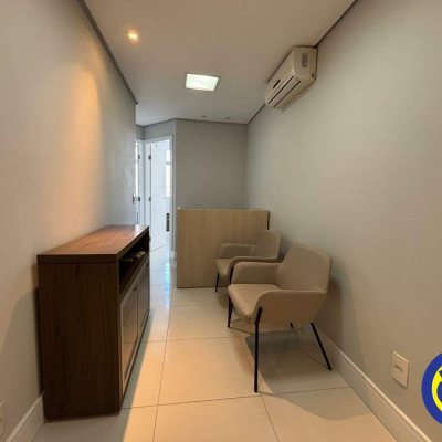 Salas/Conjuntos com 38m², no bairro Centro em Florianópolis