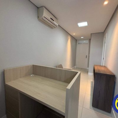 Salas/Conjuntos com 38m², no bairro Centro em Florianópolis