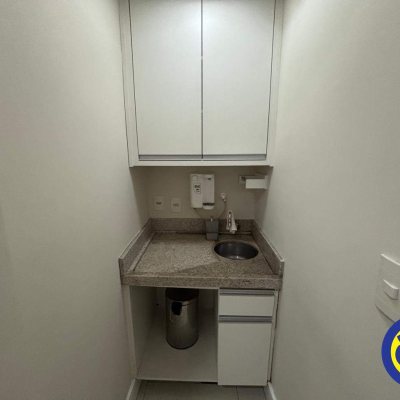 Salas/Conjuntos com 38m², no bairro Centro em Florianópolis