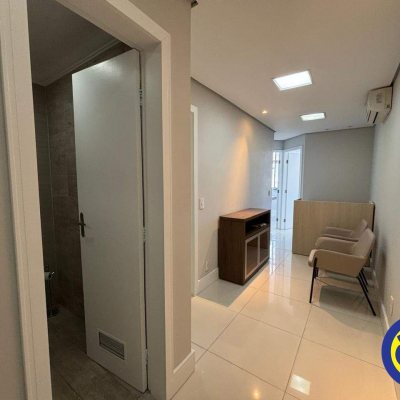 Salas/Conjuntos com 38m², no bairro Centro em Florianópolis