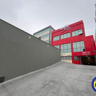 Salas/Conjuntos com 570m², no bairro Trindade em Florianópolis