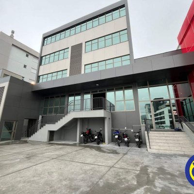 Salas/Conjuntos com 570m², no bairro Trindade em Florianópolis