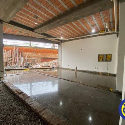 Salas/Conjuntos com 570m², no bairro Trindade em Florianópolis