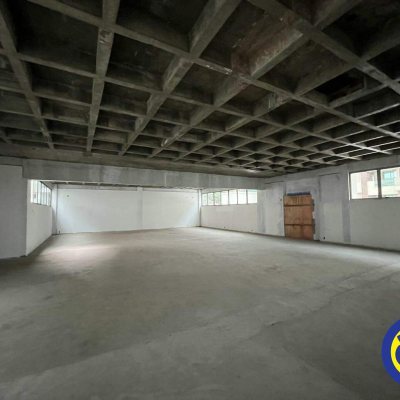Ponto Comercial com 352m², no bairro Trindade em Florianópolis