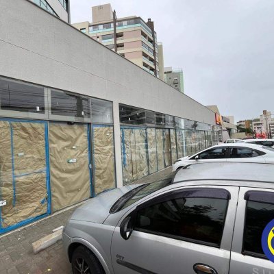 Loja com 79m², no bairro Trindade em Florianópolis