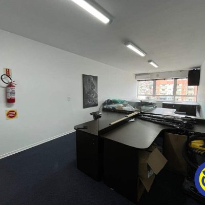 Salas/Conjuntos com 40m², no bairro Centro em Florianópolis