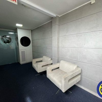 Salas/Conjuntos com 40m², no bairro Centro em Florianópolis