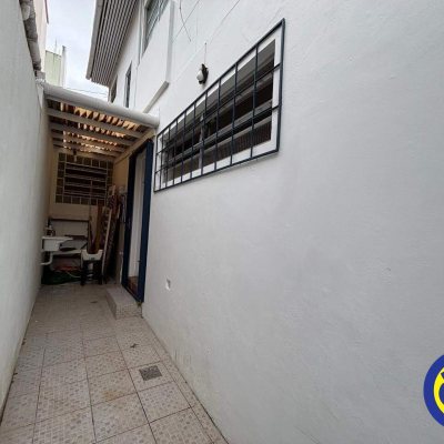 Casa com 86m², 4 quartos, no bairro Centro em Florianópolis