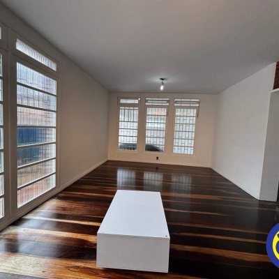 Casa com 86m², 4 quartos, no bairro Centro em Florianópolis