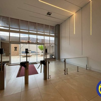 Sala com 33m², 1 garagem, no bairro Canto em Florianópolis